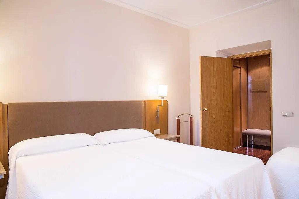 Hotel Inglaterra Granada 3*,  Spain