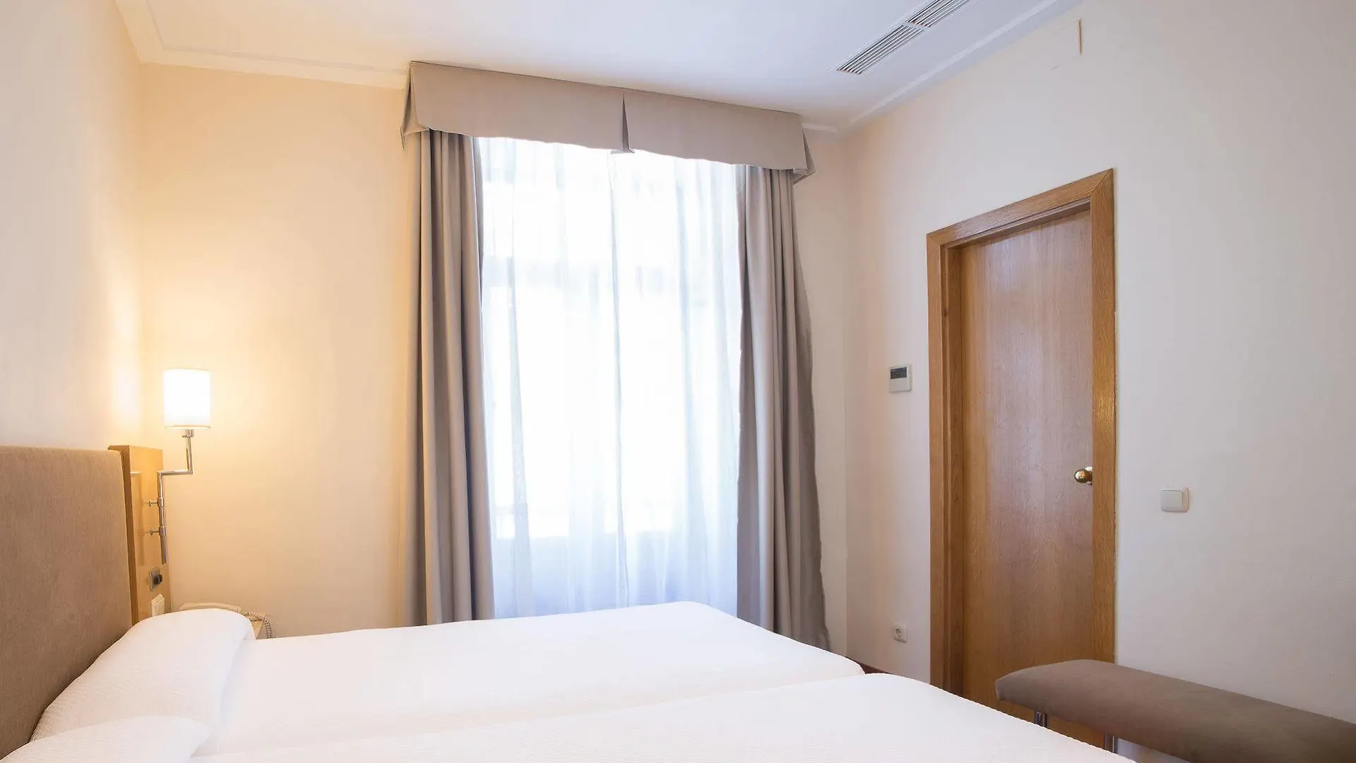 Hotel Inglaterra Granada Spain